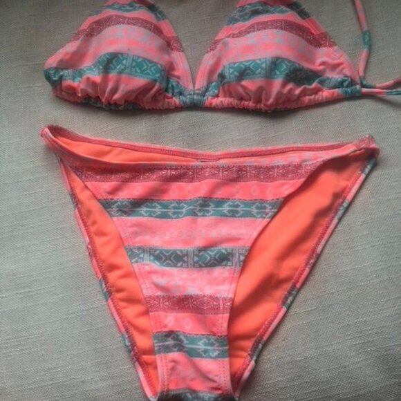 Colourful Bikini Size M - Picture 2 of 3
